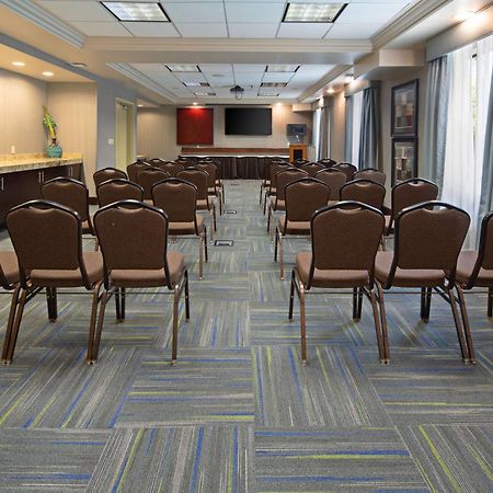 Hampton Inn Visalia Zewnętrze zdjęcie