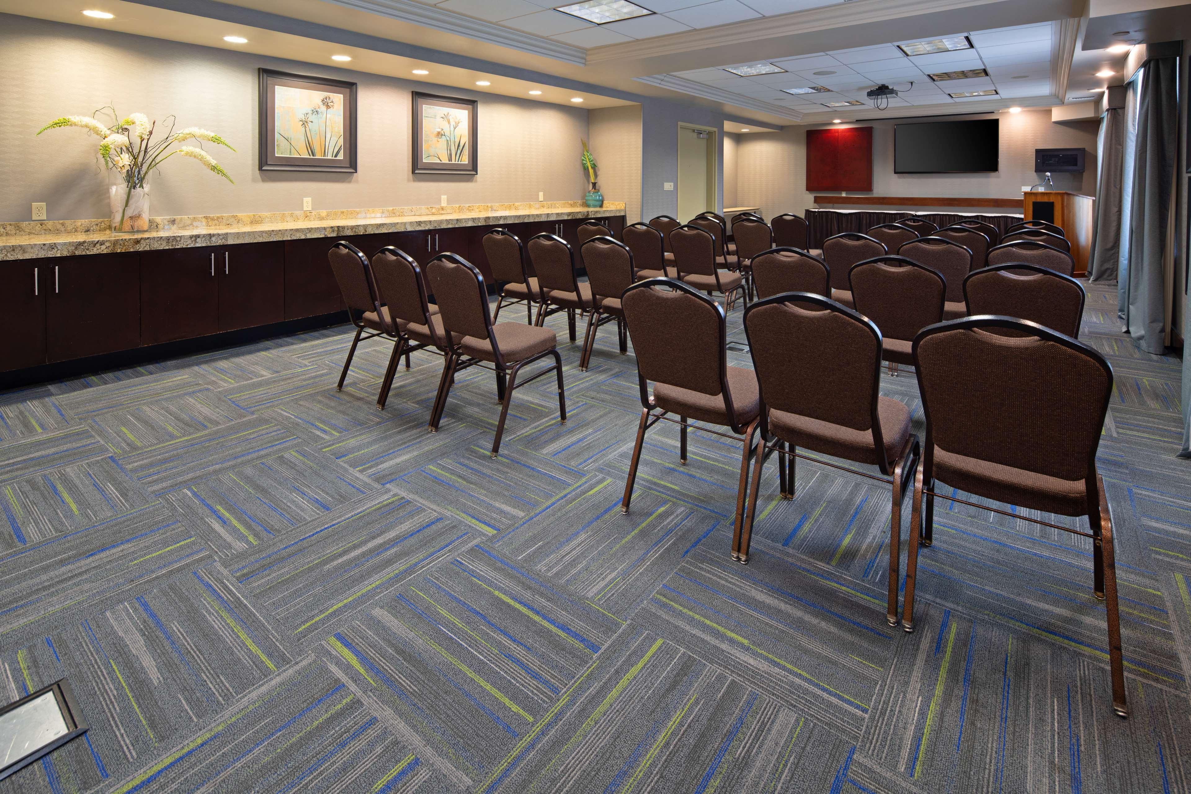 Hampton Inn Visalia Zewnętrze zdjęcie