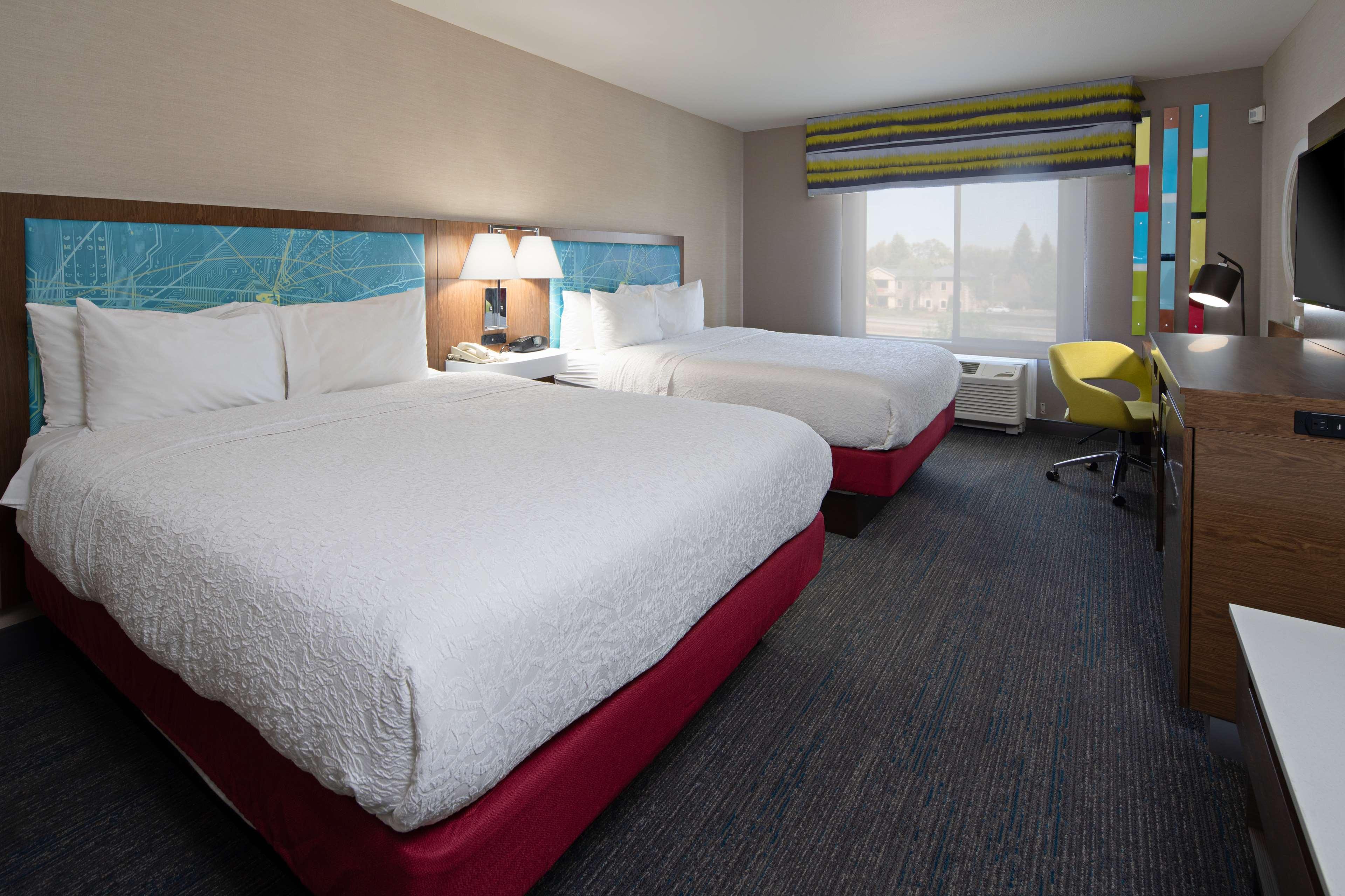 Hampton Inn Visalia Zewnętrze zdjęcie