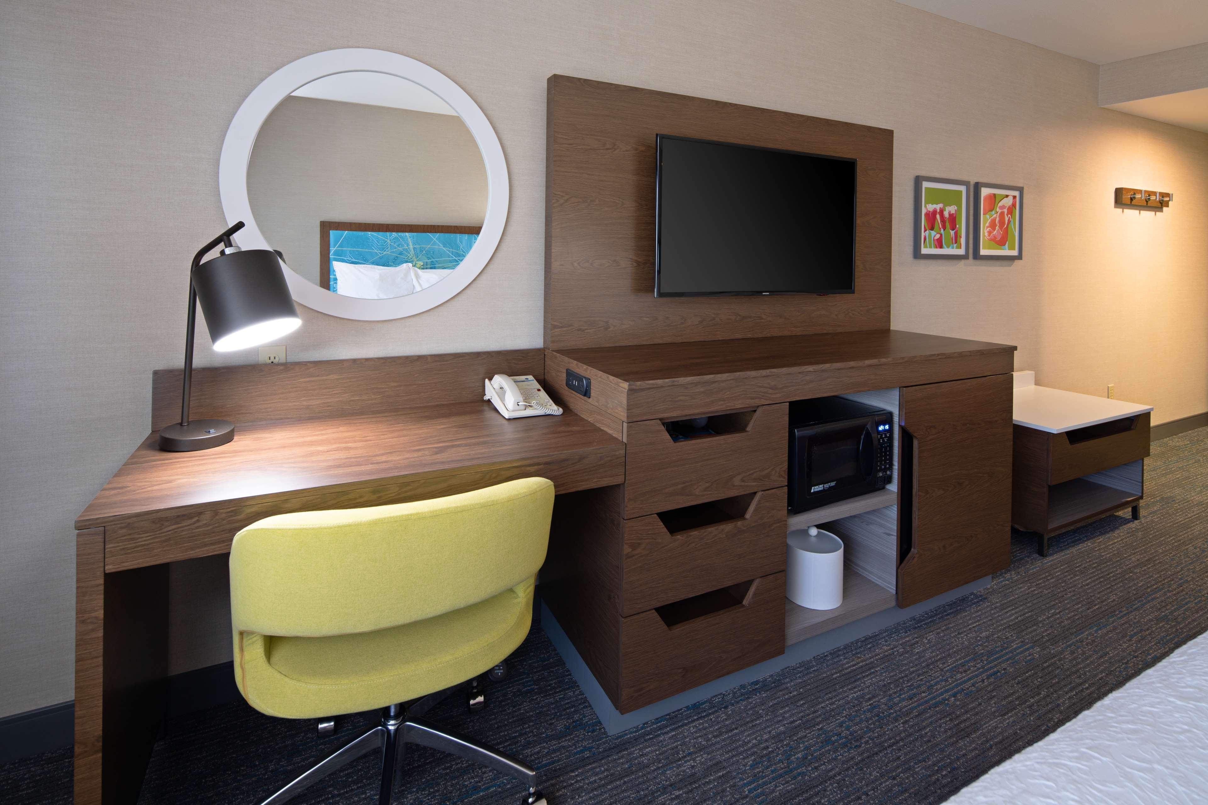 Hampton Inn Visalia Zewnętrze zdjęcie