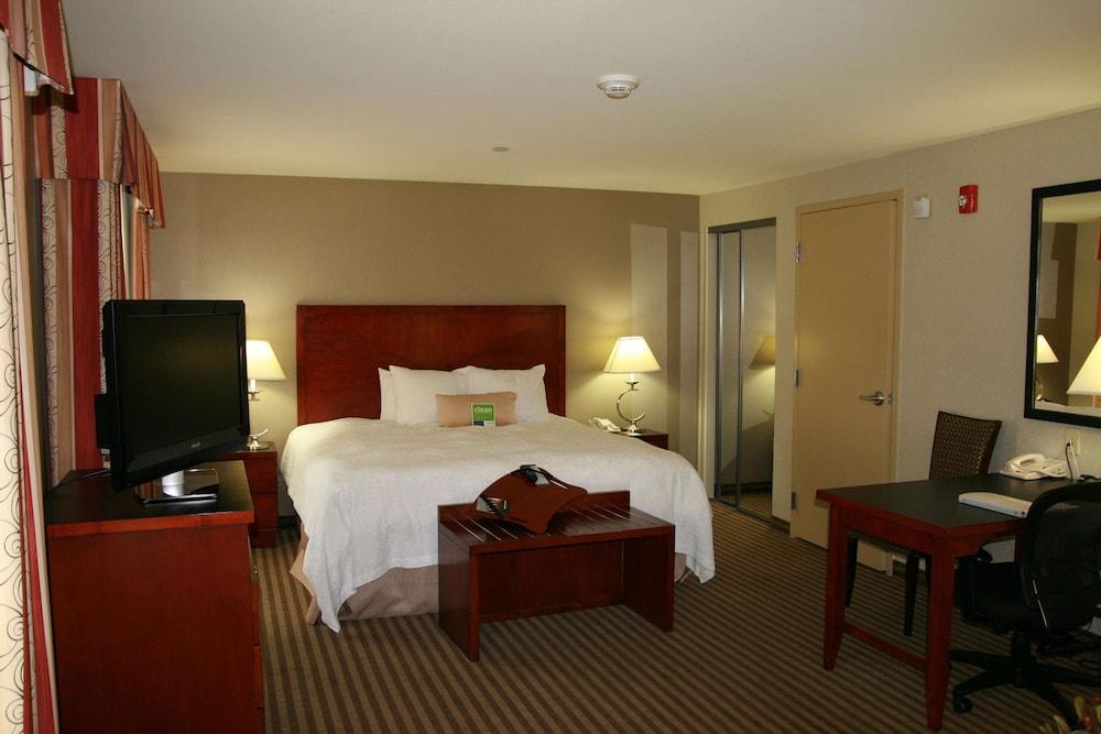 Hampton Inn Visalia Zewnętrze zdjęcie